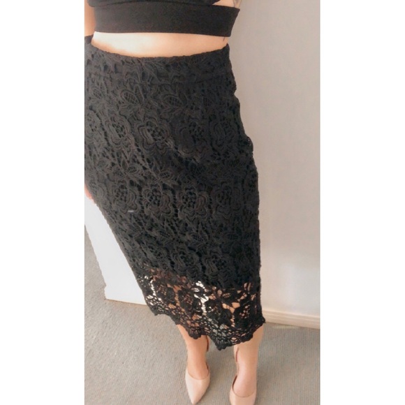 GIRLS ON FILM, Women’s Black Embroided Pencil Skirt, Size 8/S, Midi, Lace Detail - Picture 9 of 9